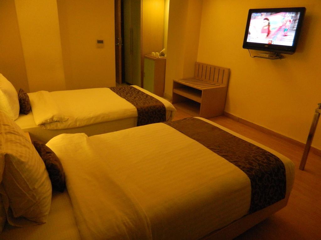 Hotel Park Maple Amritsar Exterior foto
