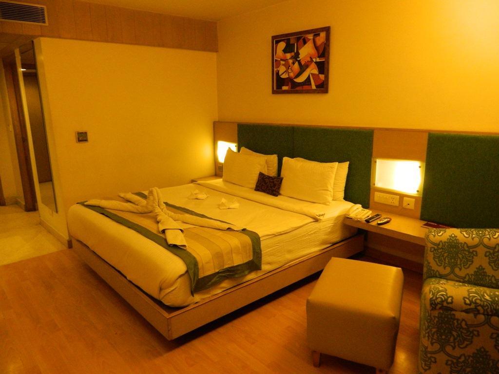 Hotel Park Maple Amritsar Exterior foto